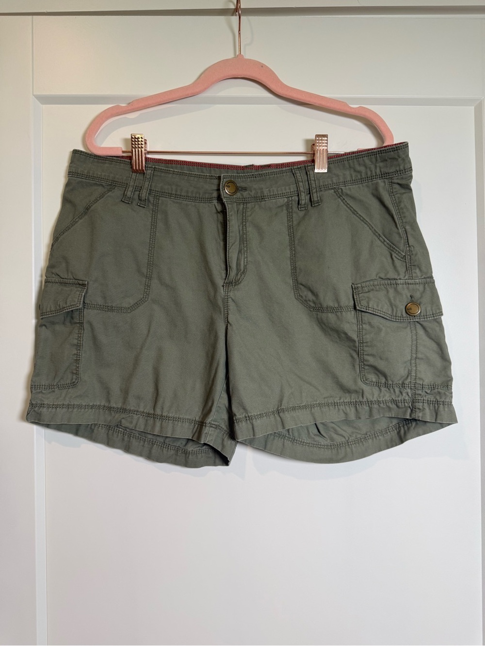 Natural Reflections Olive Green Cargo Utility Shorts Women’s Size 12 100% Cotton